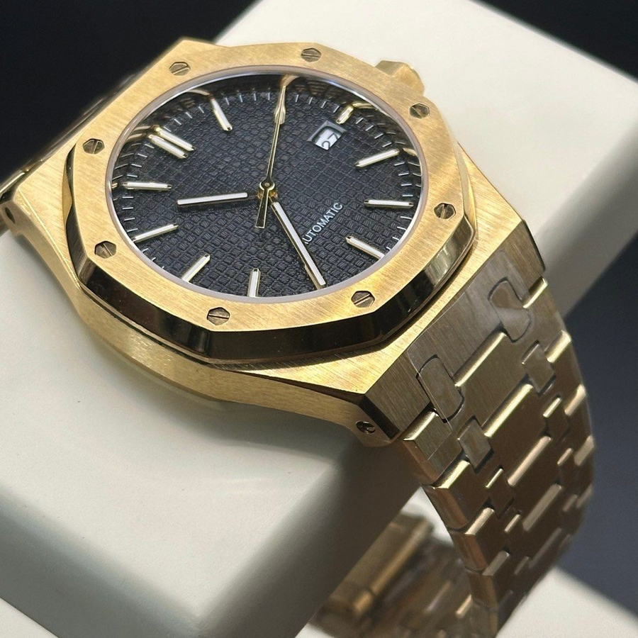 ROYAL | BLACK GOLD