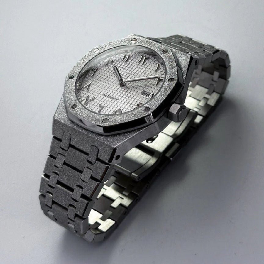 ROYAL | FROSTED ARABIC DIAL