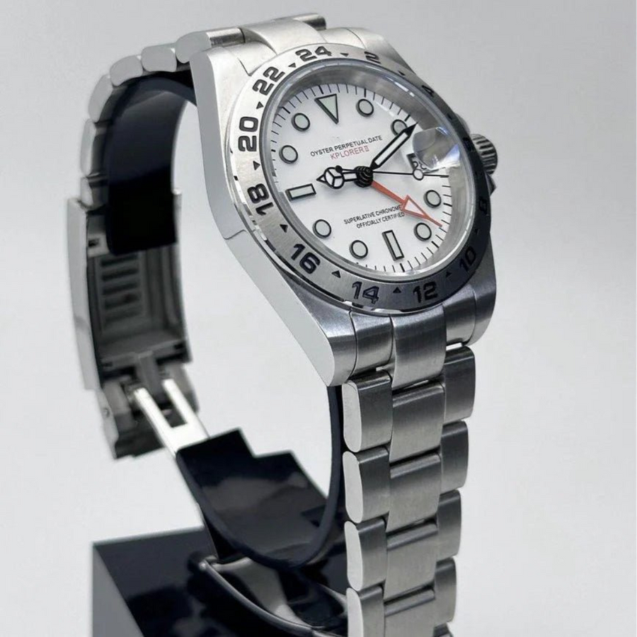 EXPLORER | WHITE