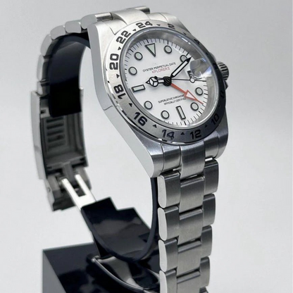 EXPLORER | WHITE