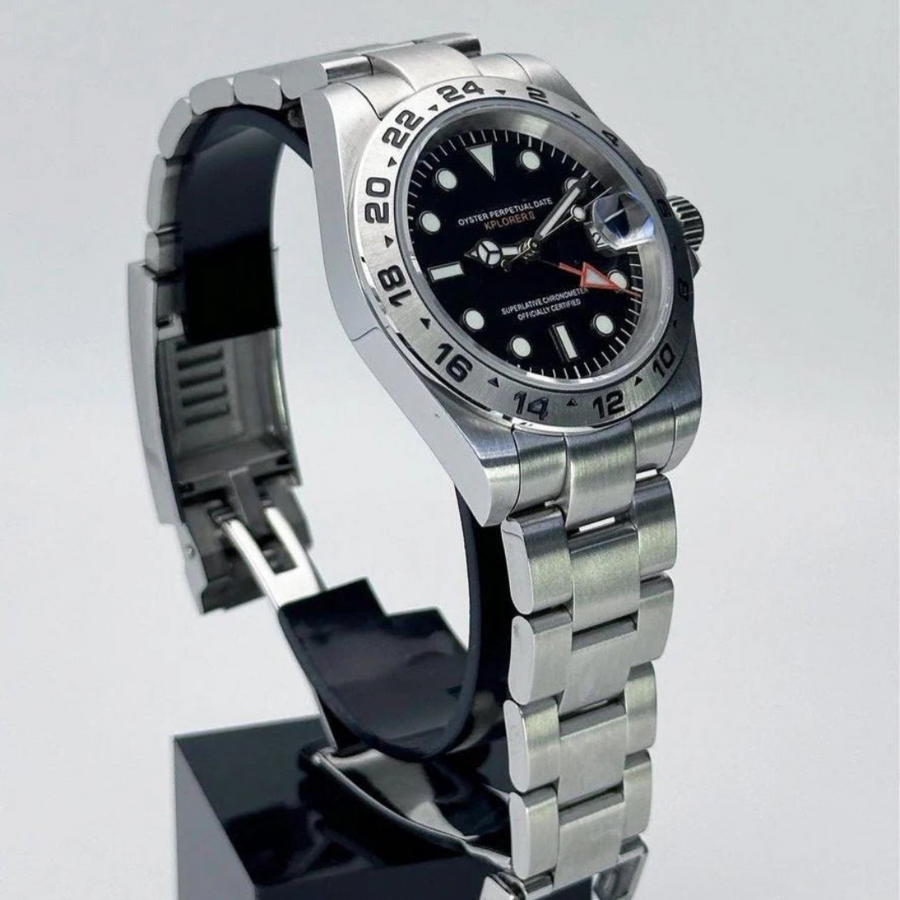 EXPLORER | BLACK